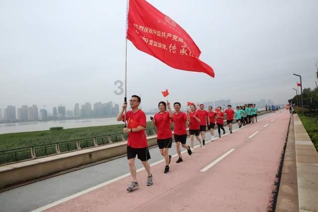 电影《鸽子起舞》明日在央视电影频道播出